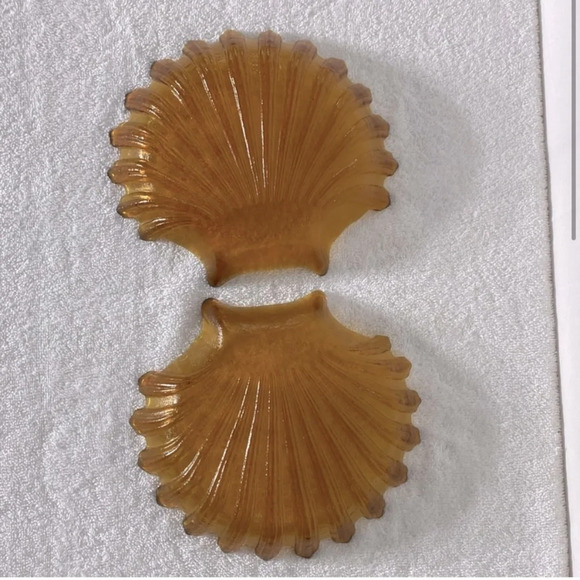 Vintage MCM  Amber Glass Shell Dishes x2 - Picture 3 of 10